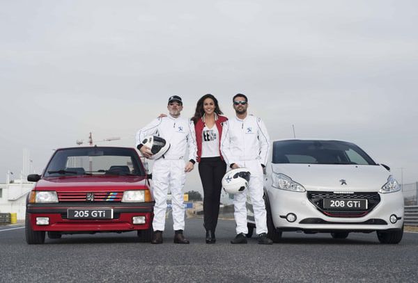 La presentadora Lara Álvarez y los actores Jesús Castro y Fernando Guillén Cuervo participaron en la presentación del nuevo Peugeot 205 GTi. Foto de Hugo F Valeiras
