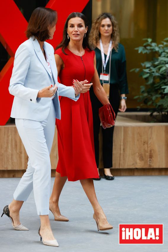 Reina Letizia vestido rojo