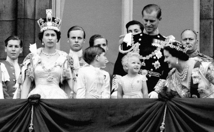 Feliz, feliz no cumpleaños’ ¿Por qué Isabel II celebra sus fiestas cuando quiere?