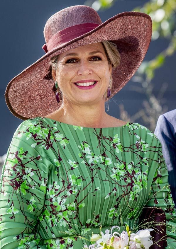 Máxima de Holanda con vestido de flores