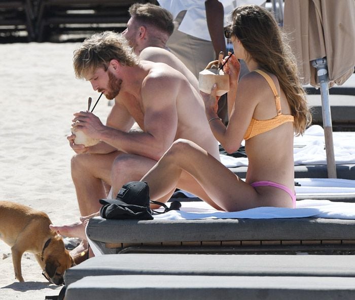 Nina Agdal y Logan Paul