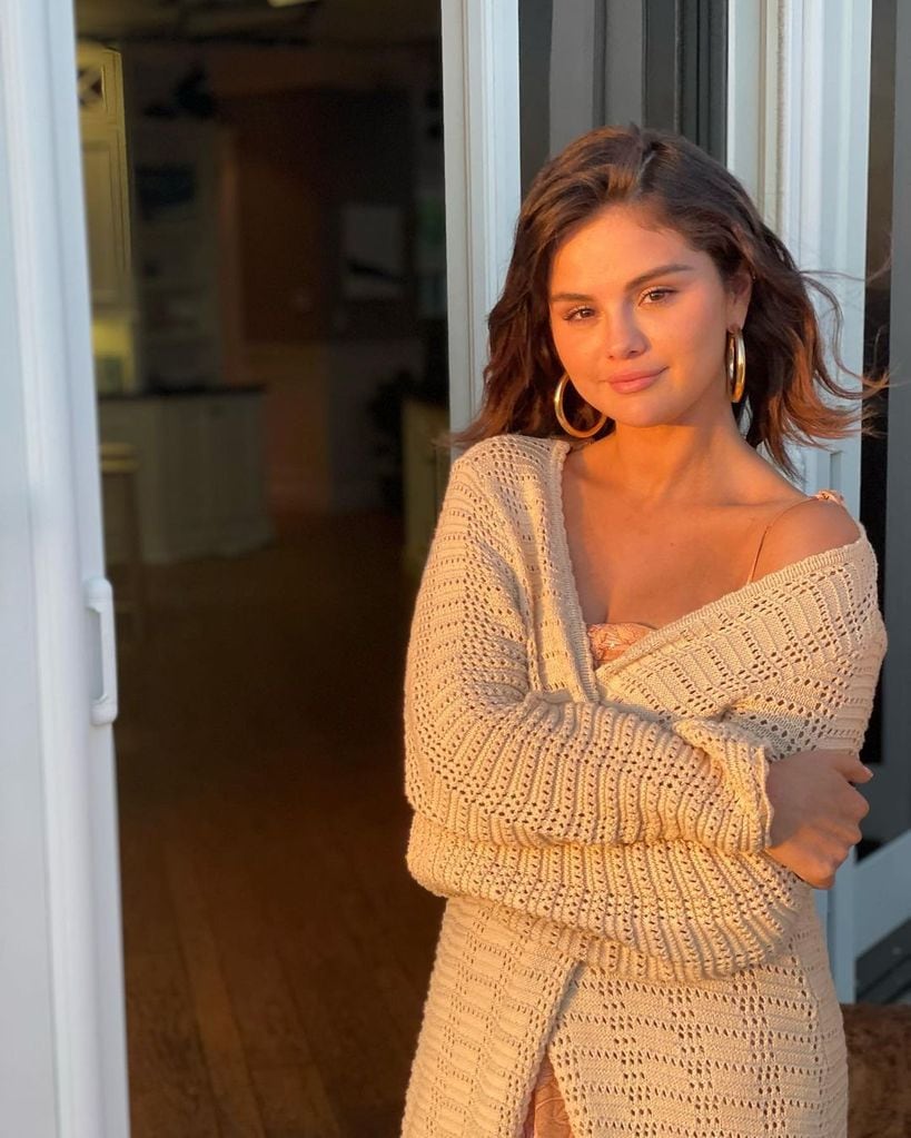 Media melena con capas, el look de Selena Gomez