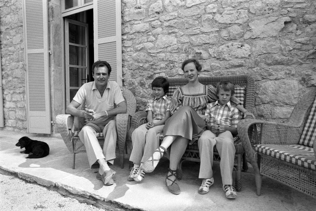 Agosto de 1977, la Familia Real danesa durante sus vacaciones en el Chateau de Cayx, en Francia