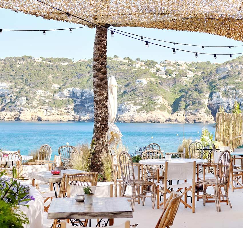 Restaurante junto al mar en Jávea. 