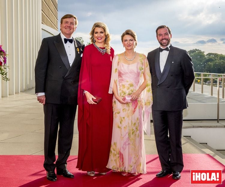 Máxima de Holanda y Stephanie de Luxemburgo