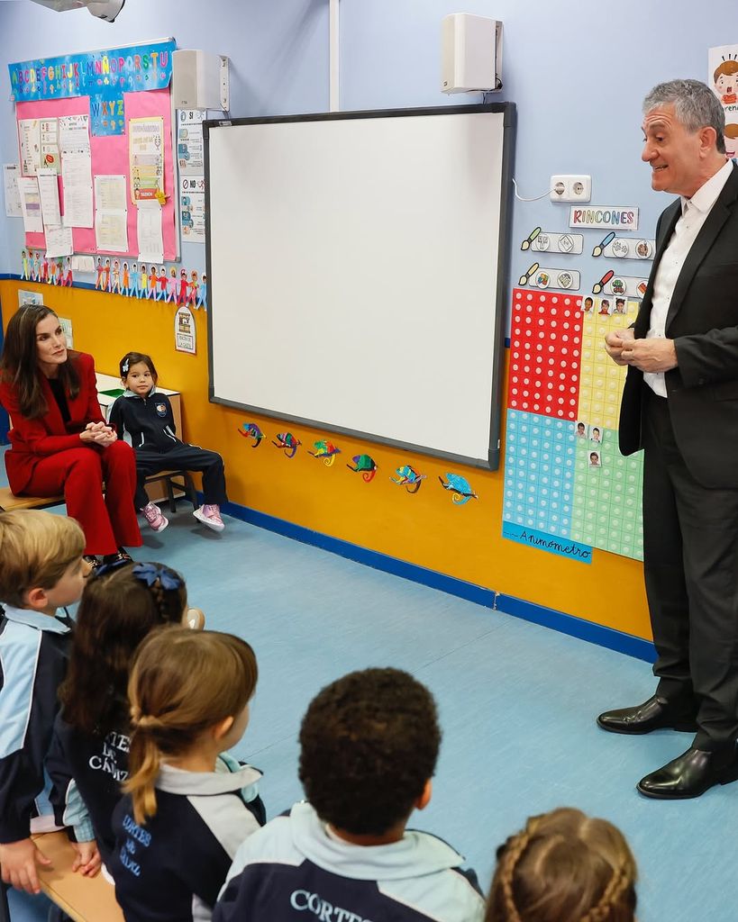 Reina Letizia en el colegio madrileño Cortes de Cádiz