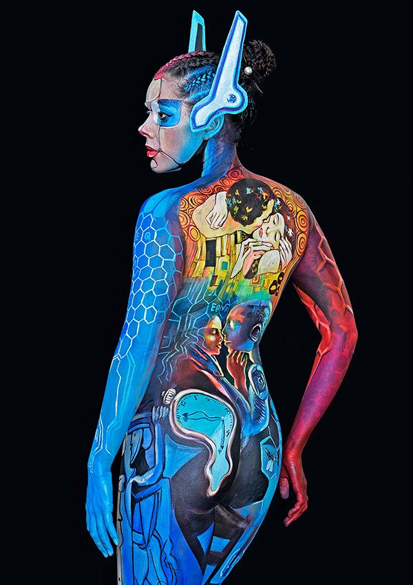 Modelo durante el World Bodypaint Festival 2022