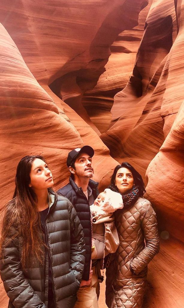 Aislinn Derbes, Mauricio Ochmann y su hija Lorenza