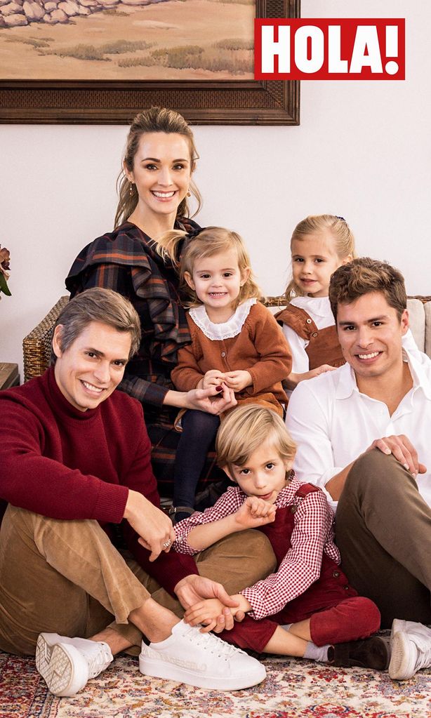 Carlos Baute and his family after recognizing his son José Daniel