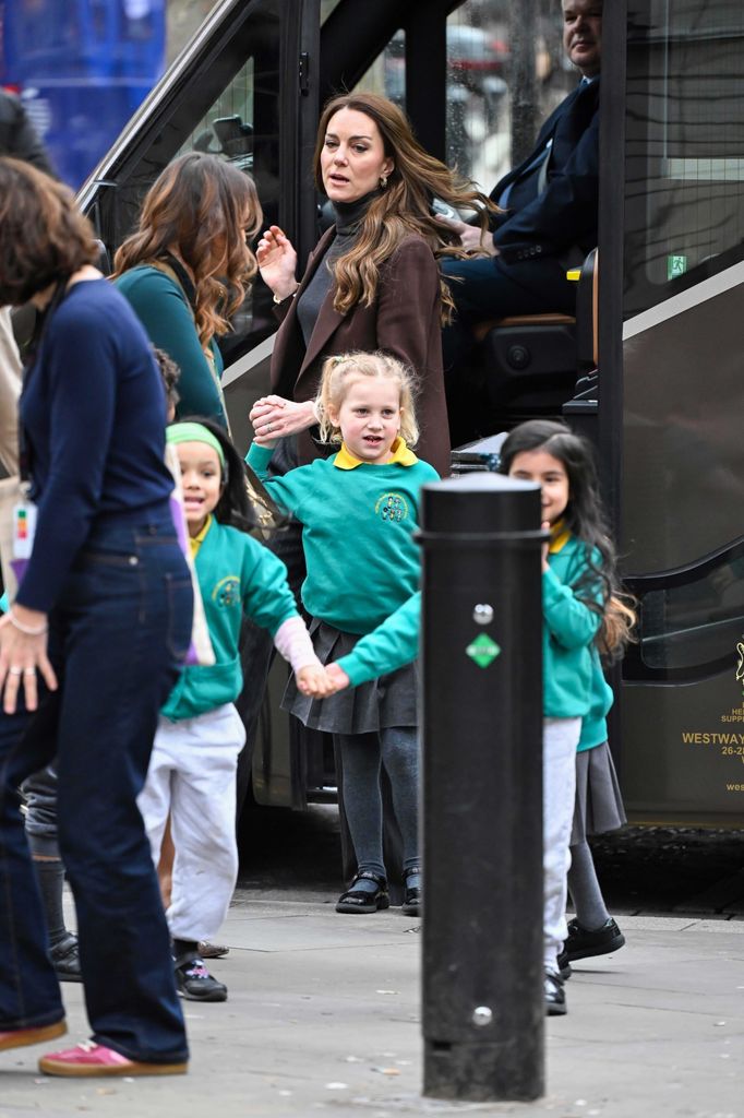 Kate Middleton  en una excursión con niños al el National Portrait Gallery