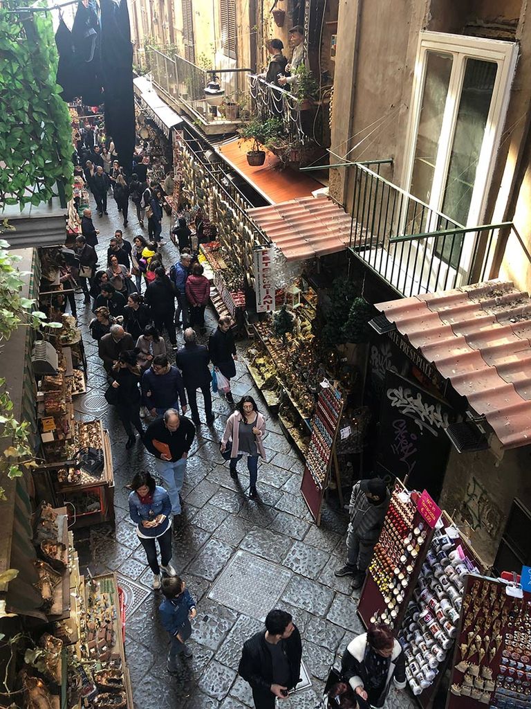 Calle San Gregorio Armeno, Nápoles