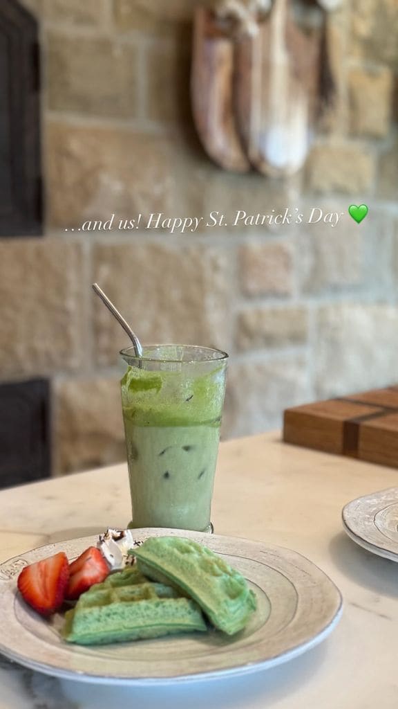 Meghan cuidó cada detalle e incluso las bebidas del desayuno eran de color verde.