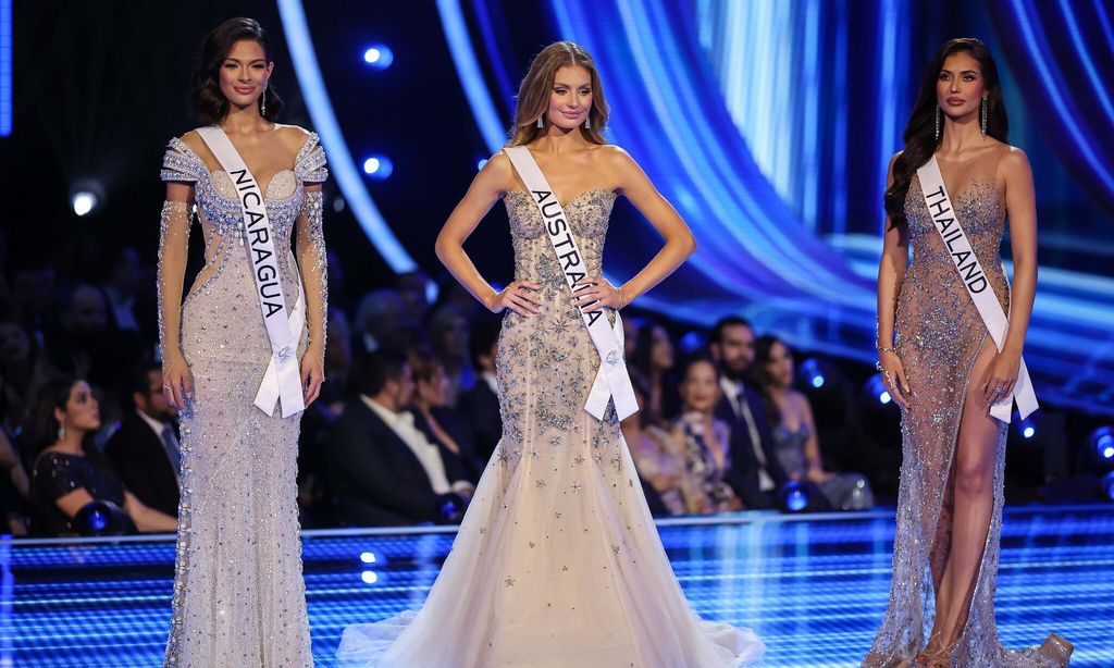 Miss Nicaragua Sheynnis Palacios, Miss Australia Moraya Wilson and Miss Thailand Anntonia Porsild