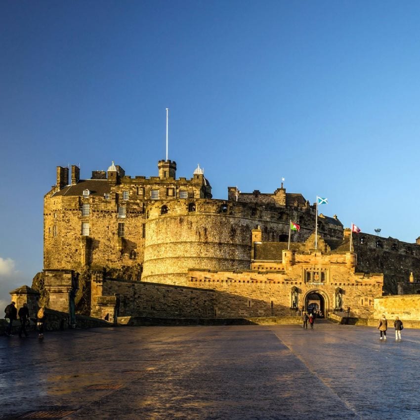 castillo de edimburgo escocia