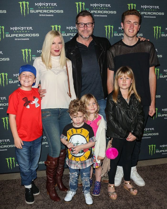 tori-spelling-mama2z