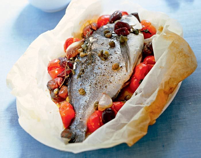 Dorada en papillote con tomatitos