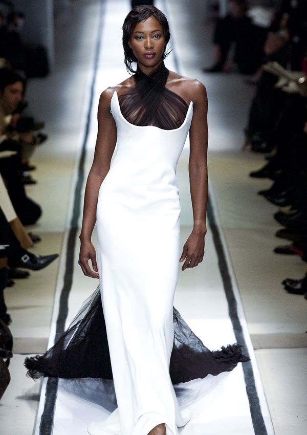 naomi-campbell-vestido