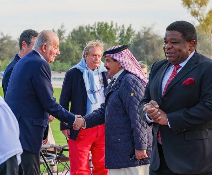 Don Juan Carlos y su nieto también mantuvieron un encuentro con Hamad bin Isa Al Khalifa, rey de Baréin