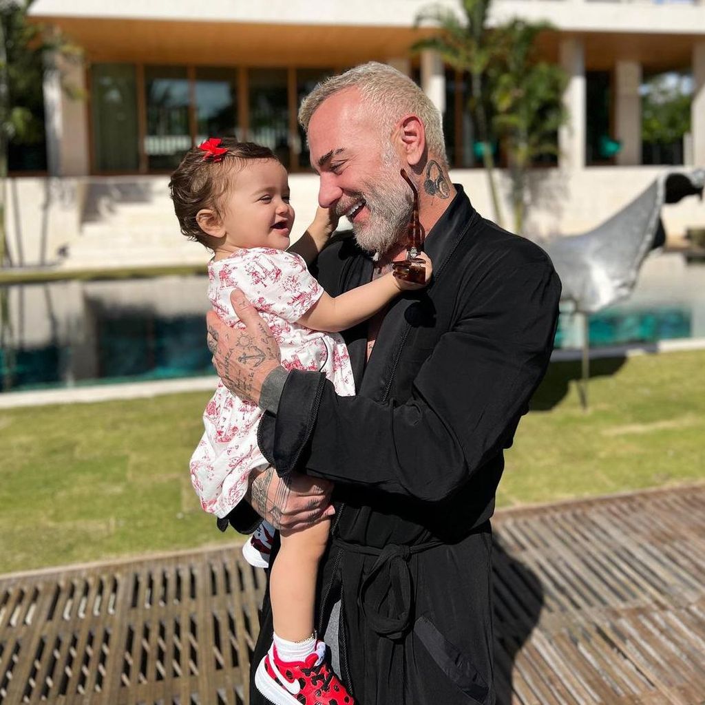 gianluca vacchi y su hija