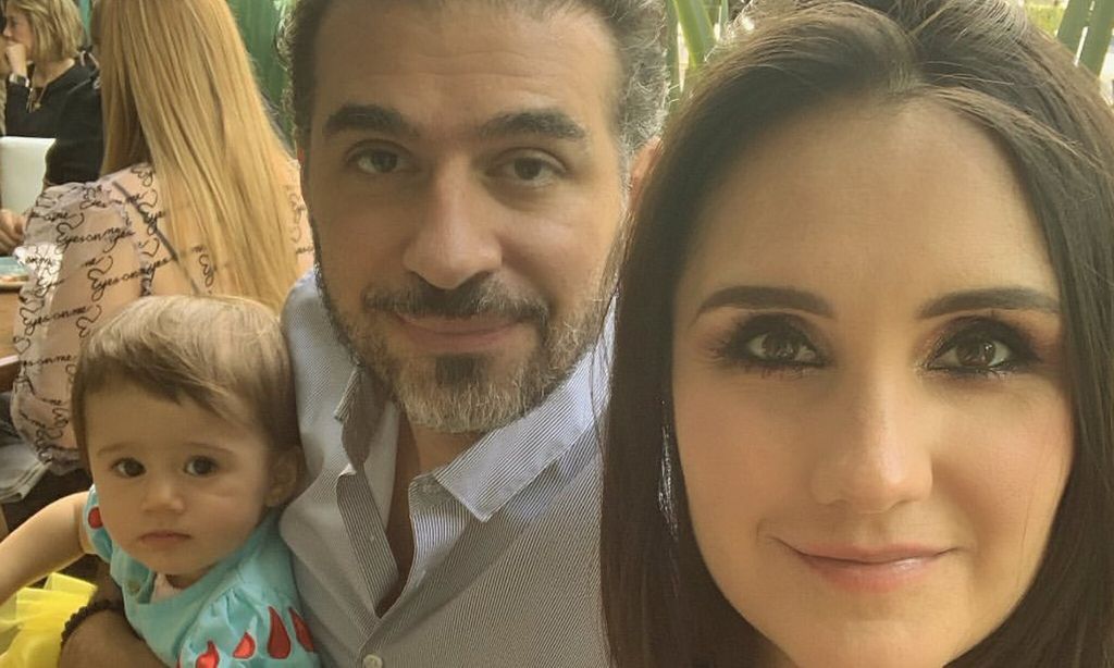 Dulce María y su esposo