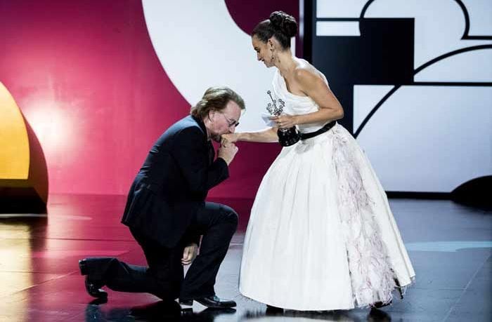 Penélope Cruz dedica su premio Donostia a sus 'mayores sueños': sus hijos y Javier Bardem