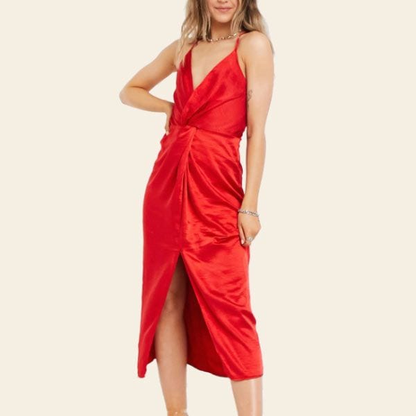 vestido rojo satinado