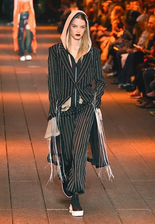 new_york_fashion_week_dkny_1a