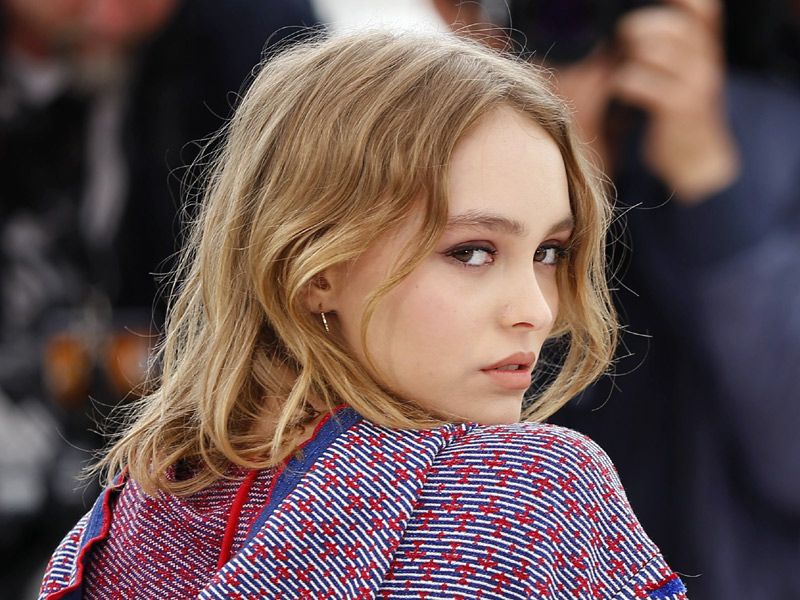 Lily Rose Depp cordon2