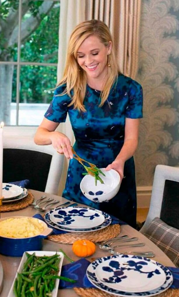 reese witherpoon thanksgiving thanksgiving famosos tradiciones