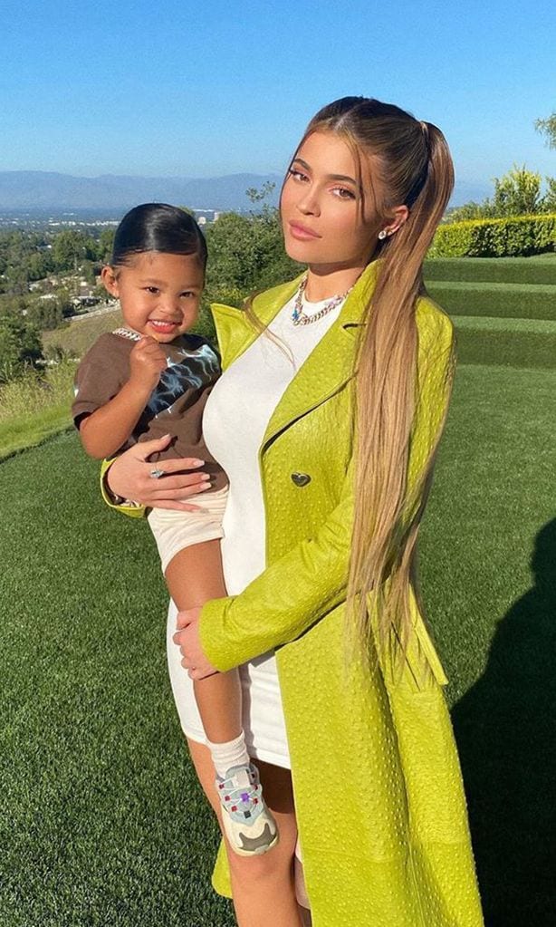 kylie jenner y stormi