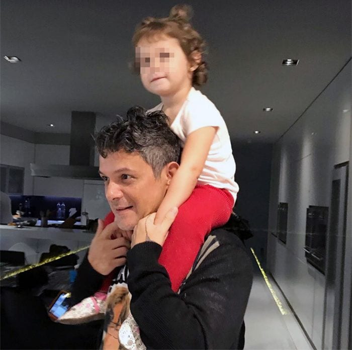 Alejandro Sanz y Raquel Perera felicitan a su hija Alma por su 5º cumpleaños