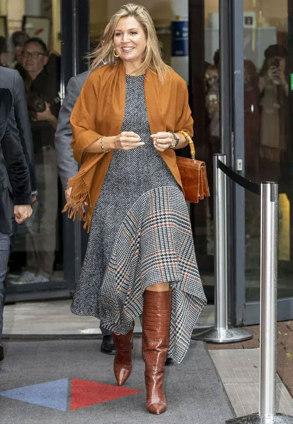 maxima de holanda look botas