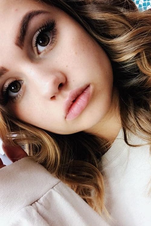 el maquillaje de Debby Ryan