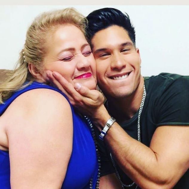 Chyno Miranda y su mamá