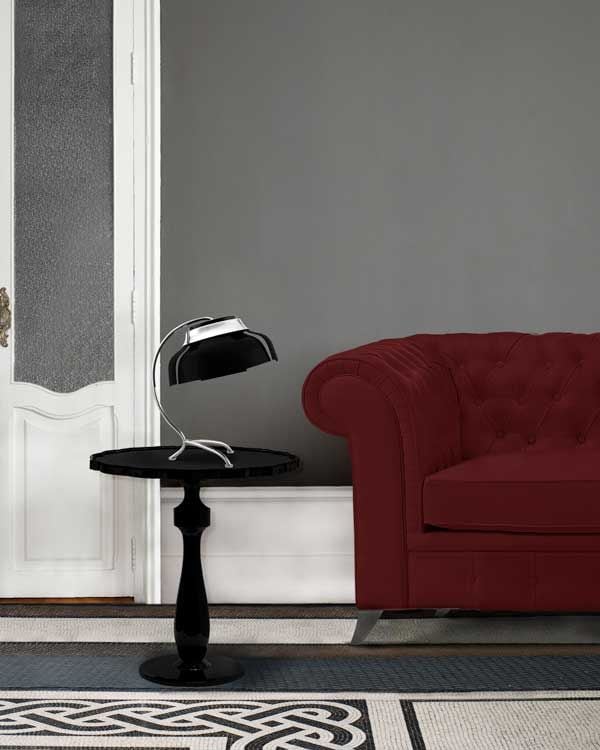 El rojo en unión del blanco, el negro y el gris adquiere un distinguido valor estético, lleno de 'glamour'. Propuesta de Touched Interiors (touchedinteriors.co.uk).
