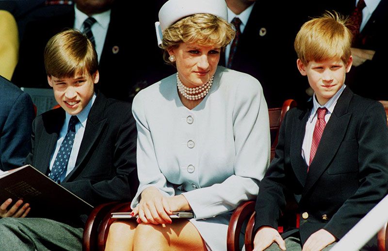 Diana de Gales, príncipe Guillermo y príncipe Harry