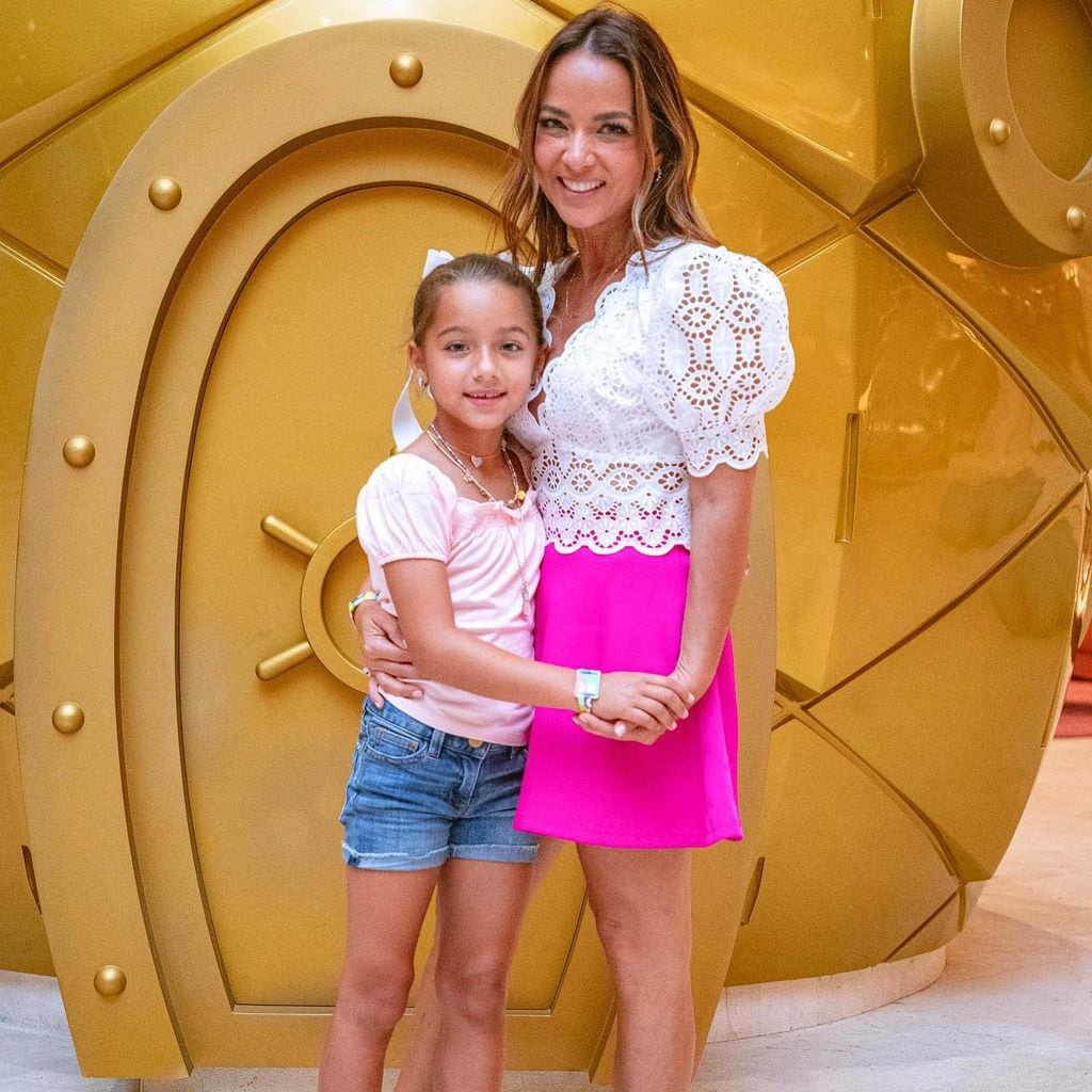 Adamari López y su hija Alaïa