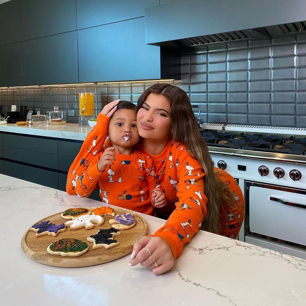 Kylie and Stormi bake Halloween cookies