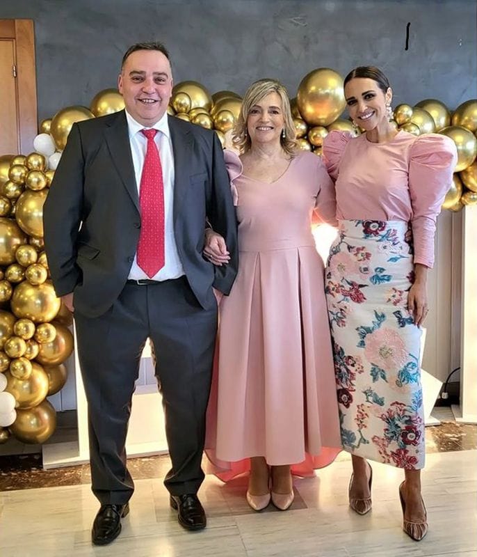 Paula Echevarría celebra las bodas de oro de sus padres