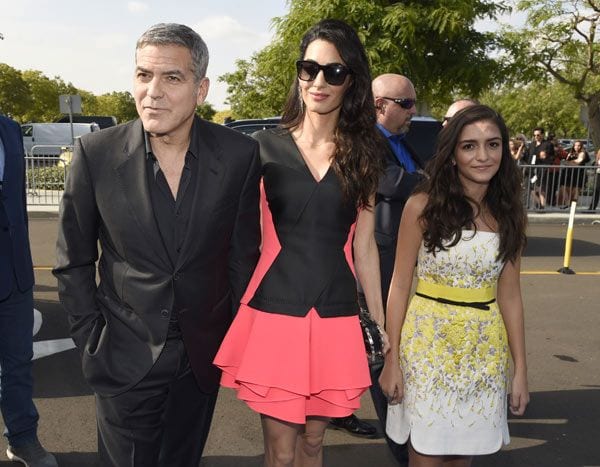 Mia, hija de Tala Alamuddin, les acompaño en la premiere
