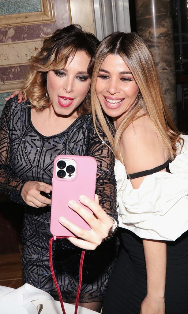 Gisela y Natalia Rodríguez fiesta UnoDe50