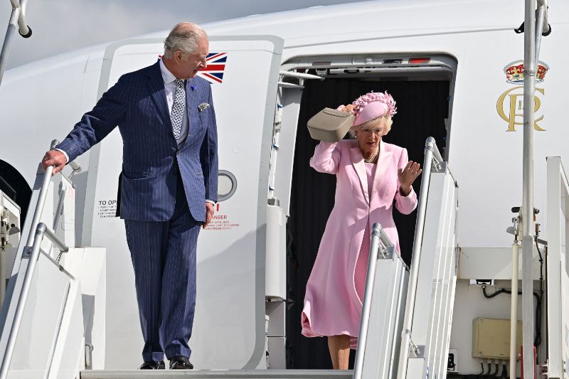 Carlos y Camilla de Reino Unido en Francia