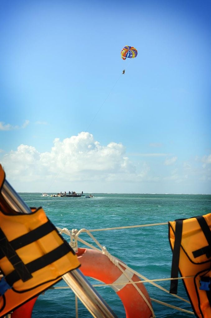 isla mauricio parasailing