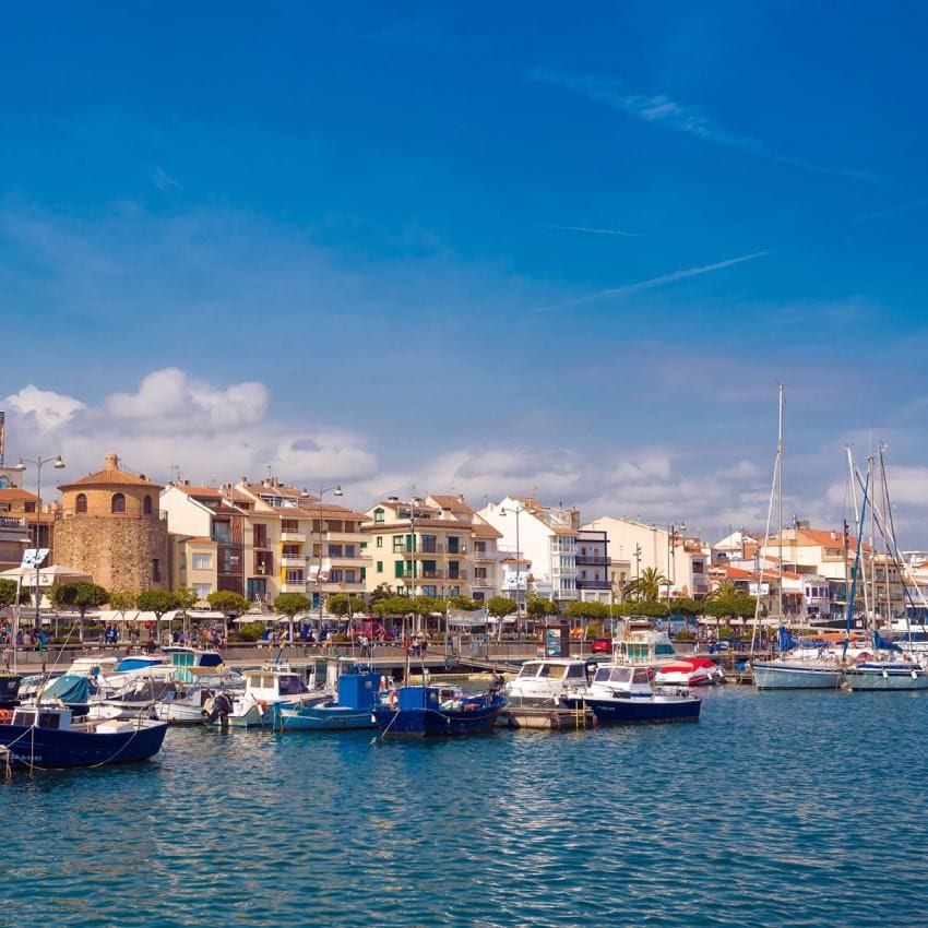 panoramica de la localidad marinera de cambrils costa daurada tarragona