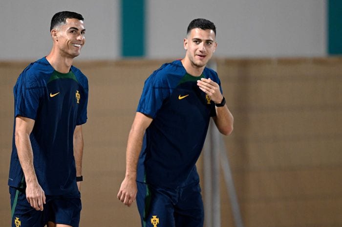 Cristiano Ronaldo entrenando en el Mundial de Qatar