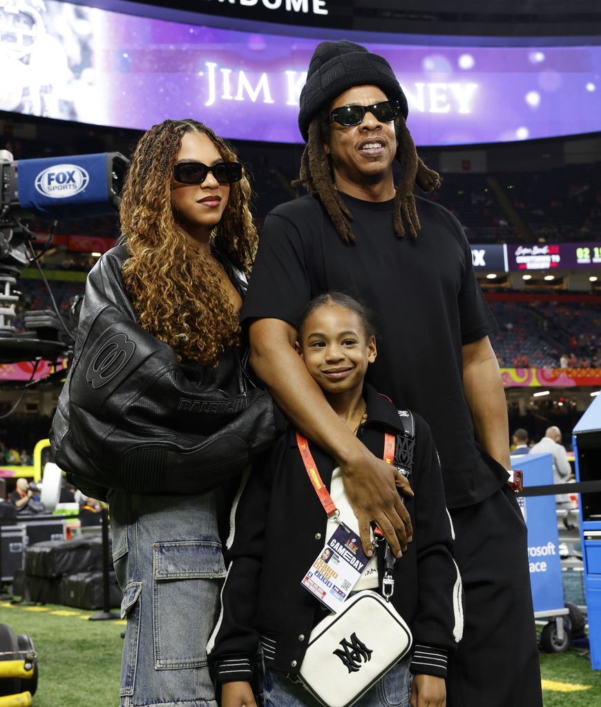 Blue Ivy y Rumi, hijas de Beyoncé y Jay-Z, llevan looks a juego en el Super Bowl