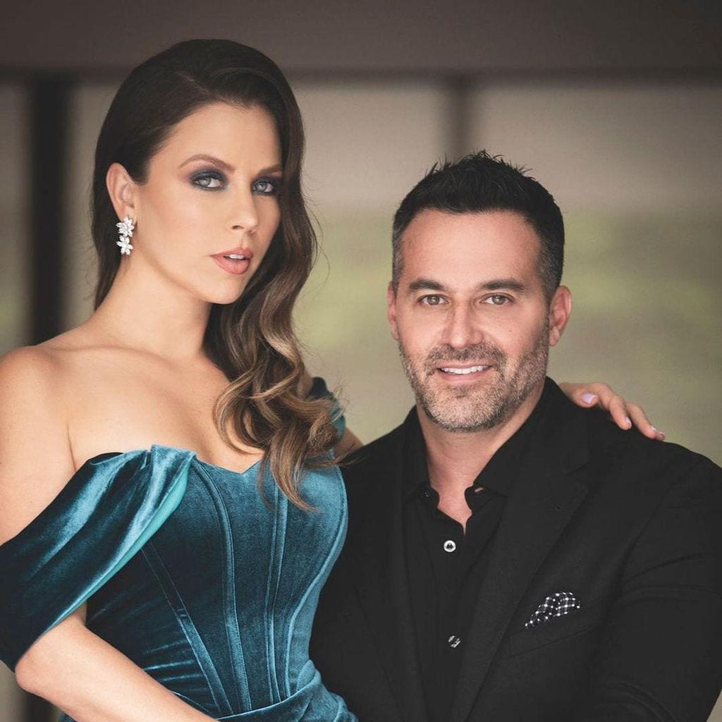 Ximena Duque y Jay Adkins