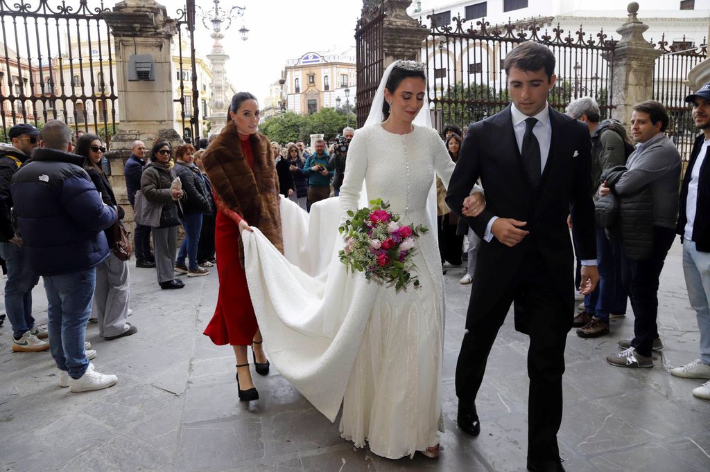 Magdalena junto a sus hermanos