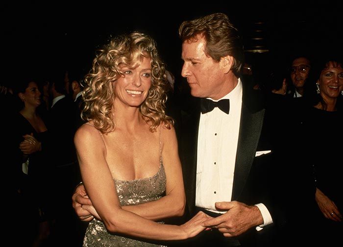 Ryan O'Neal con Farrah Fawcett