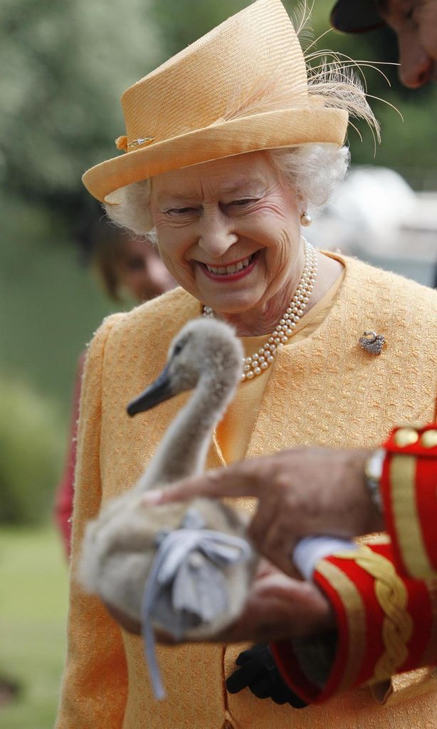 britain 39 s queen elizabeth ii smiles as s